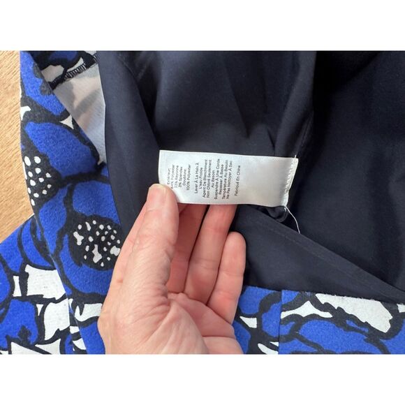 Talbots Sheath Dress Blue Floral Stretch Short Sleeve Women’s Size 8 - Picture 4 of 5